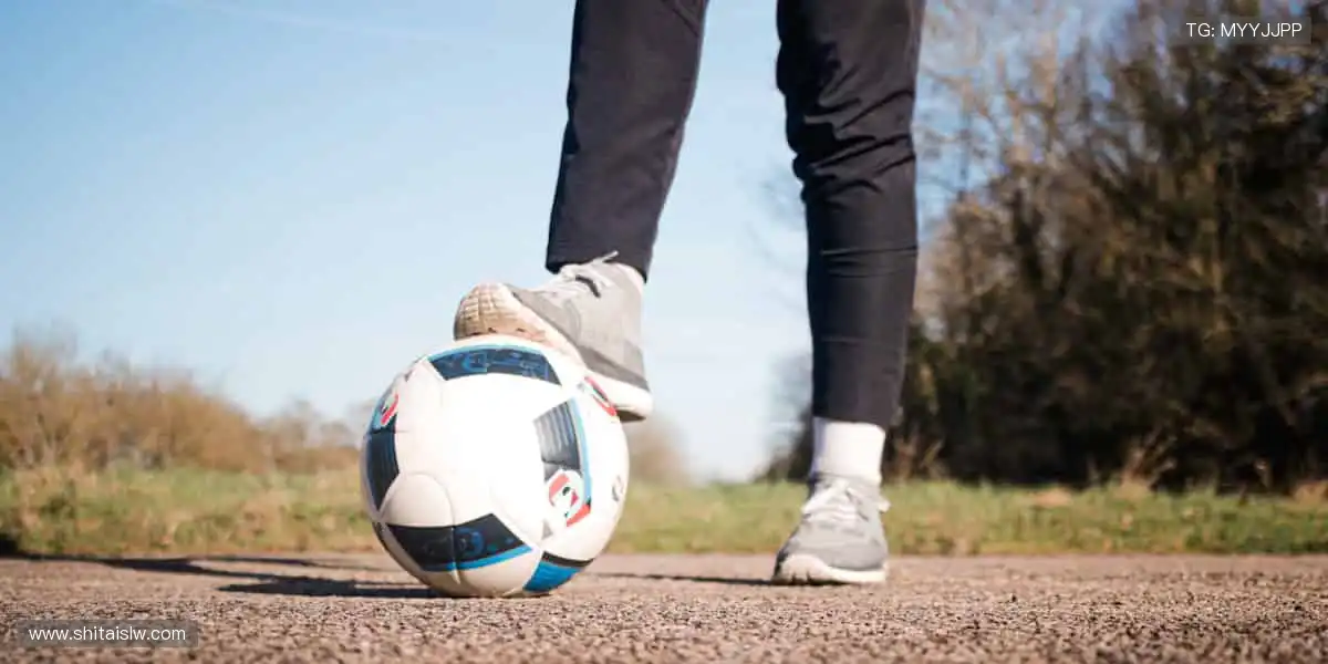 实时互动,弹幕狂欢!🎮🎉 体育直播,让热爱更有温度!